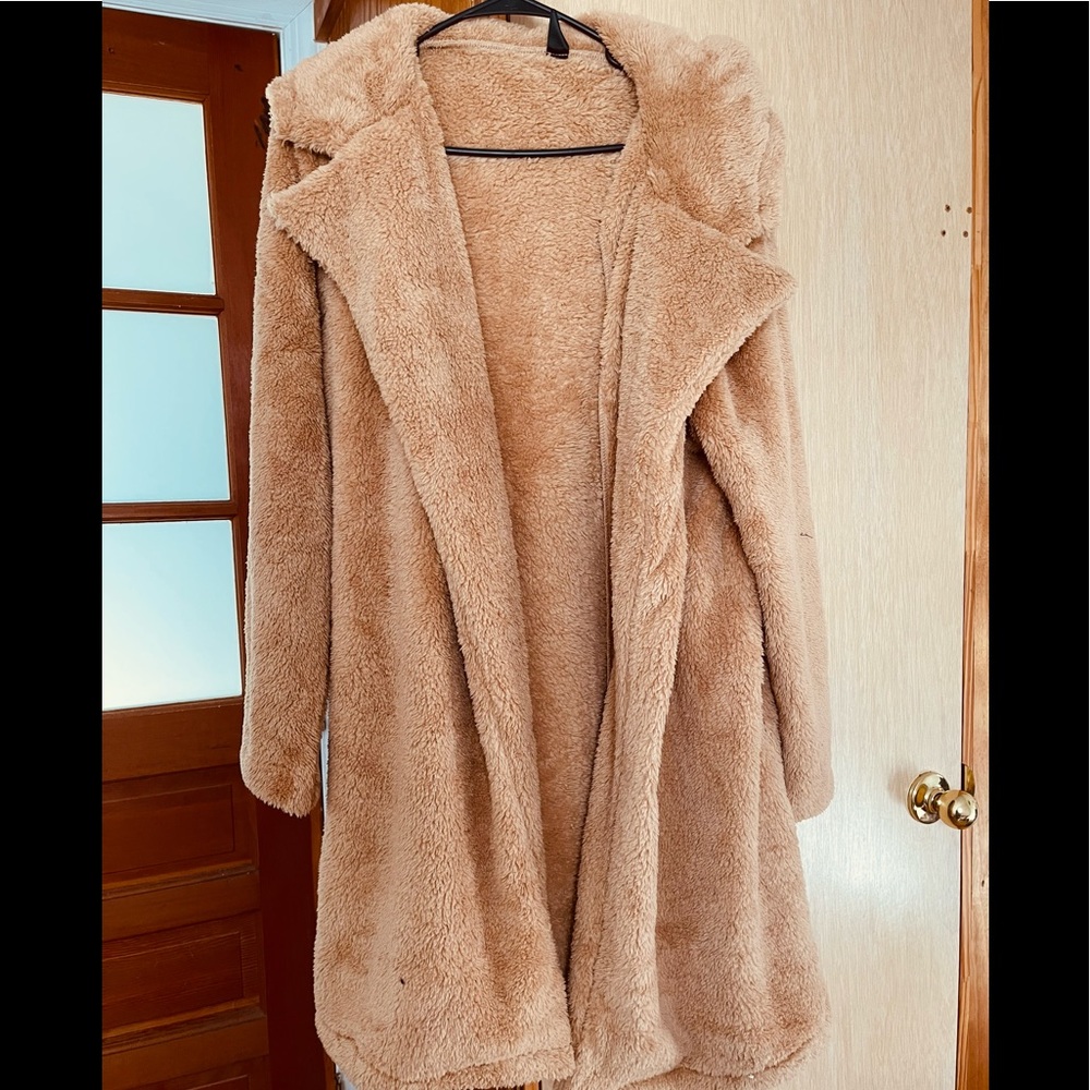 Faux Fur coat (NEW)